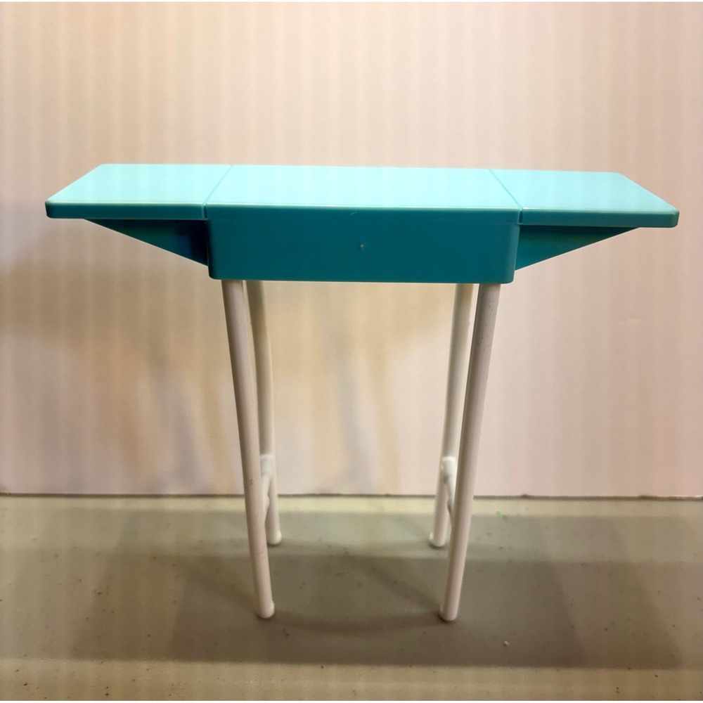 Vintage 1988 Mattel Barbie kitchen island furniture accessory Replacement Blue